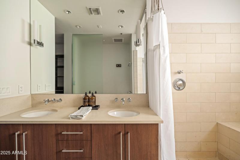 Safari Drive #3008-18