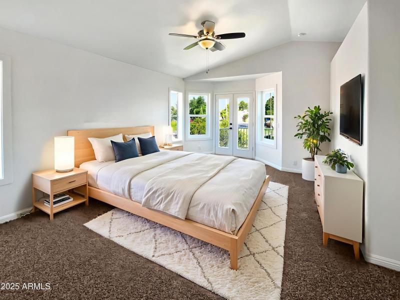 68972875-HBR_316y0Qo