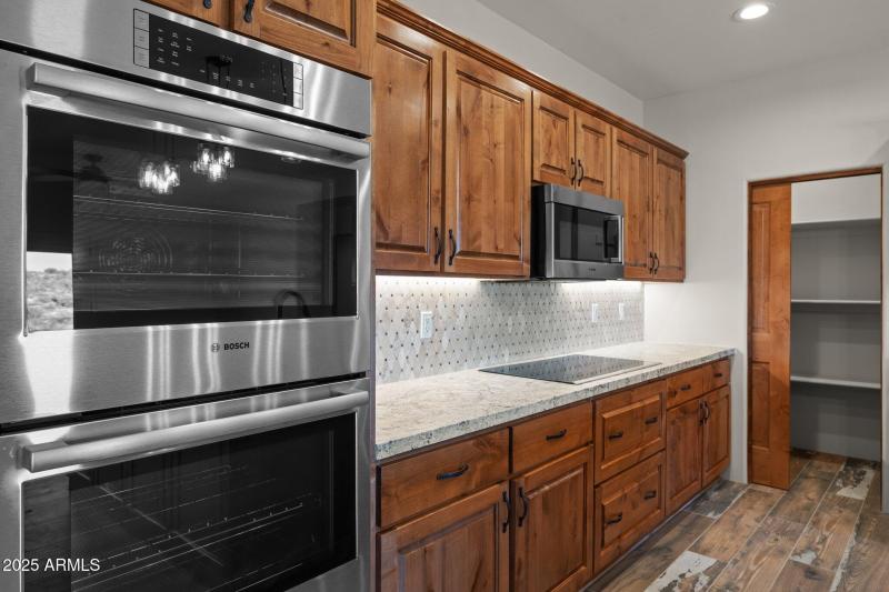 18-web-or-mls-2023-11-09 23.01.24-3