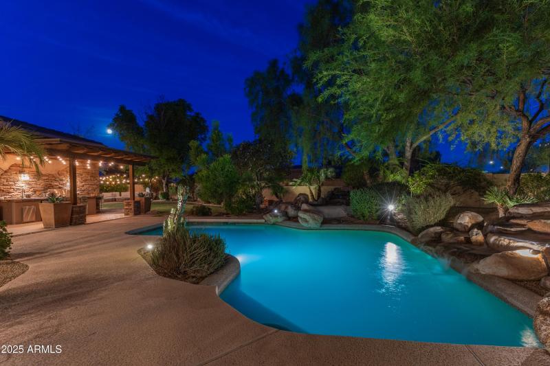 9417 E Charter Oak Dr-82