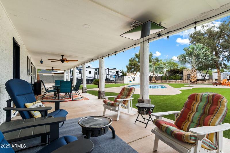 18__9430 W Mariposa Grande Ln