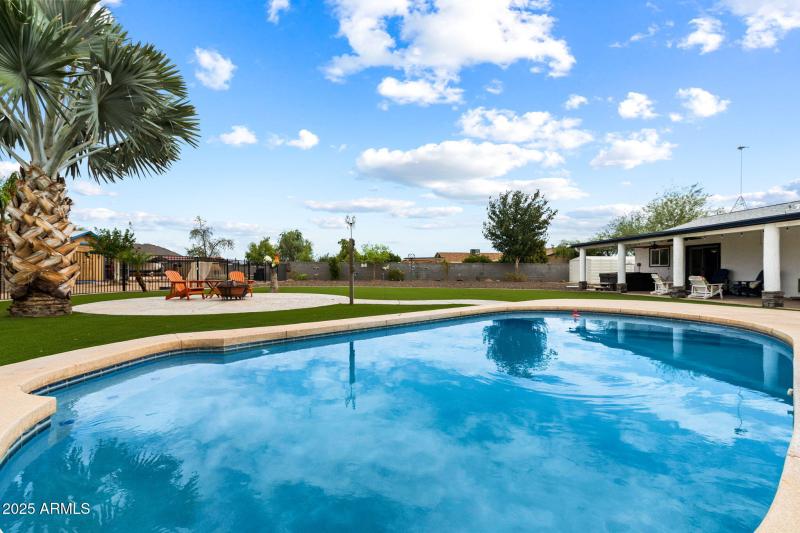 21__9430 W Mariposa Grande Ln