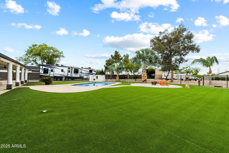 23__9430 W Mariposa Grande Ln