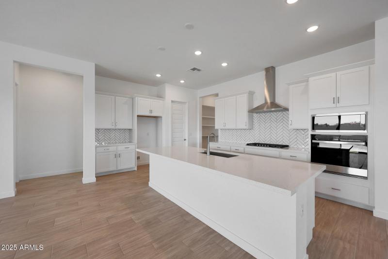 PHX_Las Ventanas_Lot 1192_Blush_263_Kitc