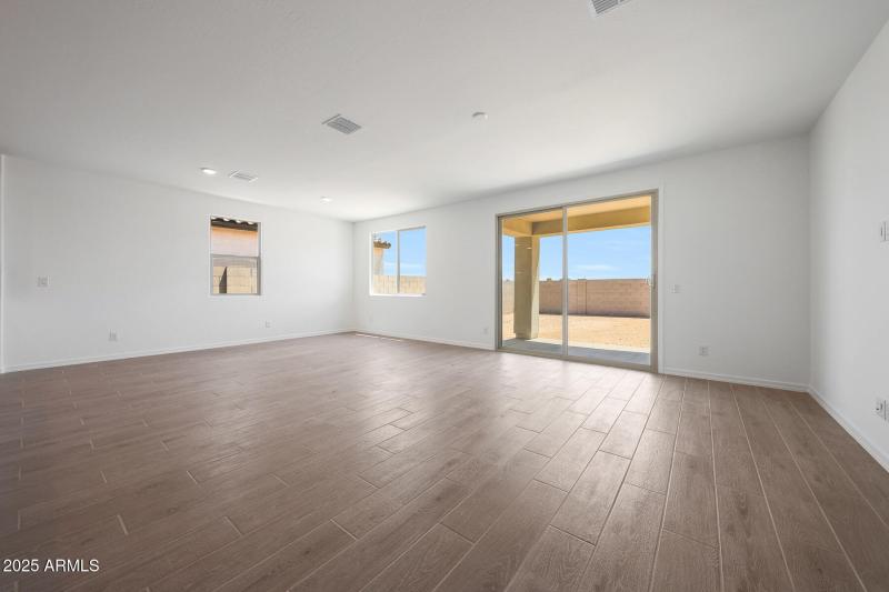 PHX_Landmarke_Lot 1070_Aqua_839_Greatroo