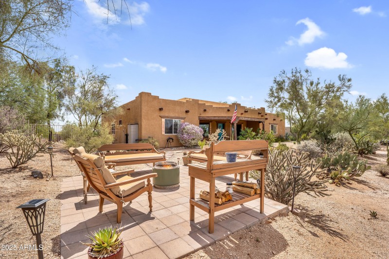 Exterior Front fire pit area