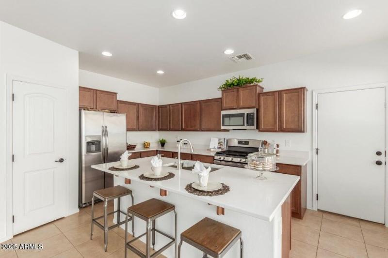 20250320143752435689000000-o