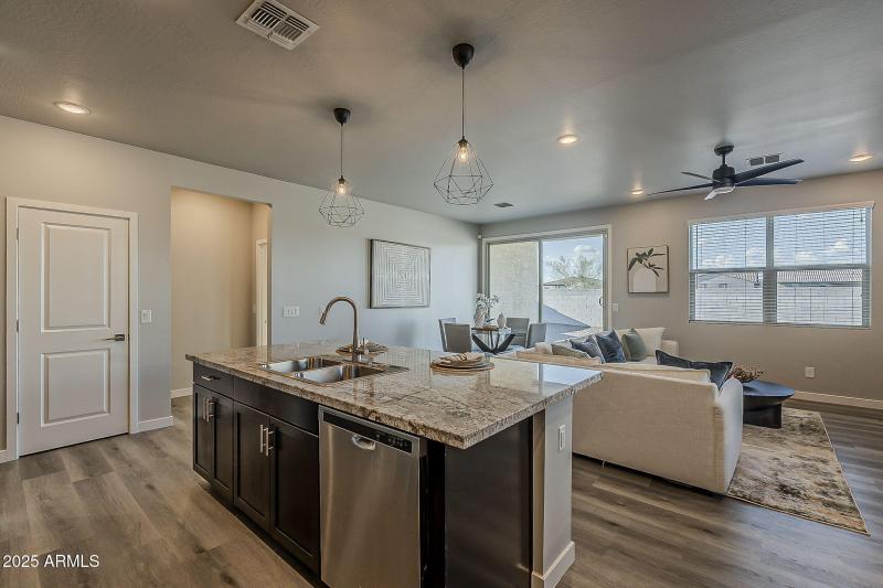 17-web-or-mls-Orangewood-17