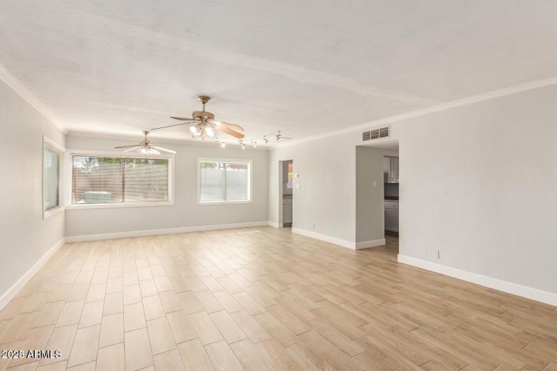 20221115173617199273000000-o