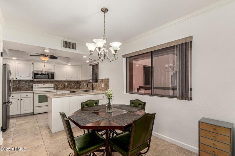 7 - Paradise Village