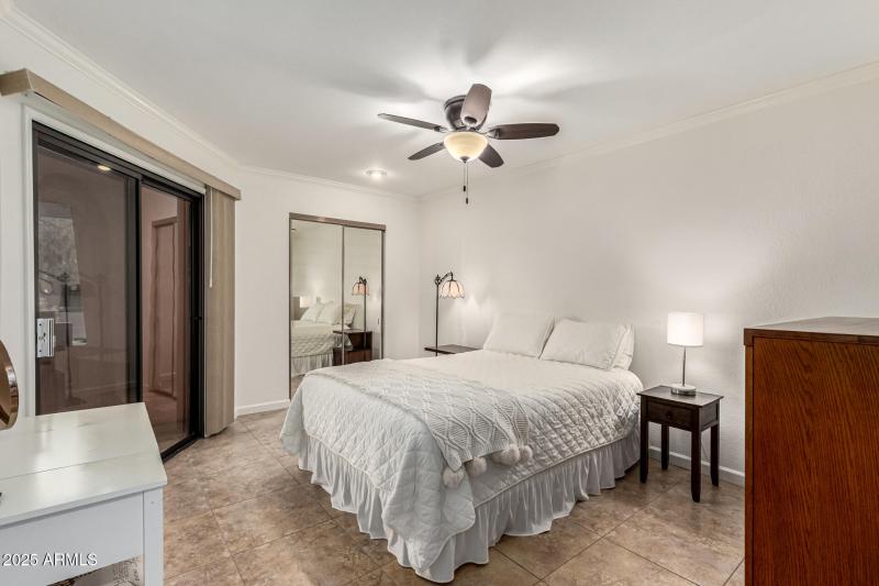 13 - Paradise Village