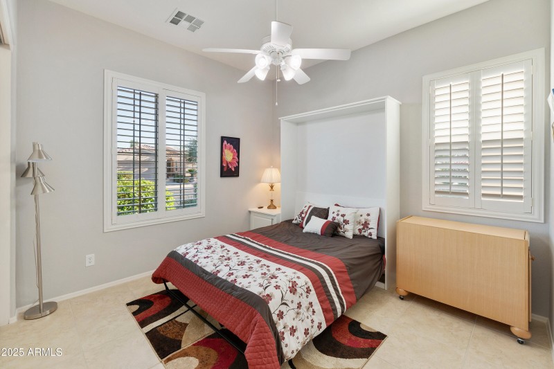 4267 E-007-055-dlb-MLS_Size