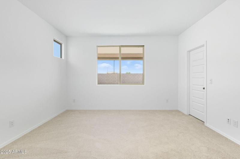 31-web-or-mls-215th-31 (1)