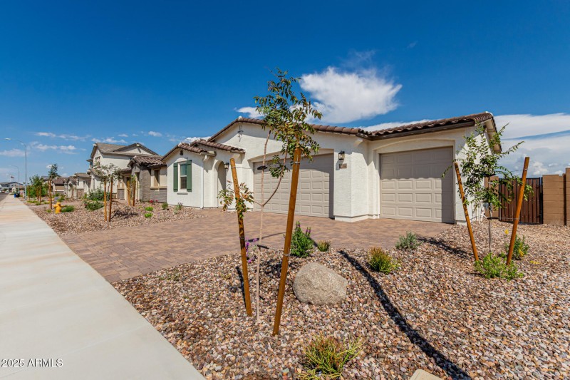 4 - Parkway 12364