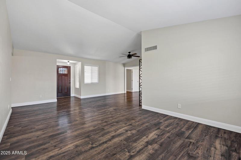 4707 W Annette Cir-6