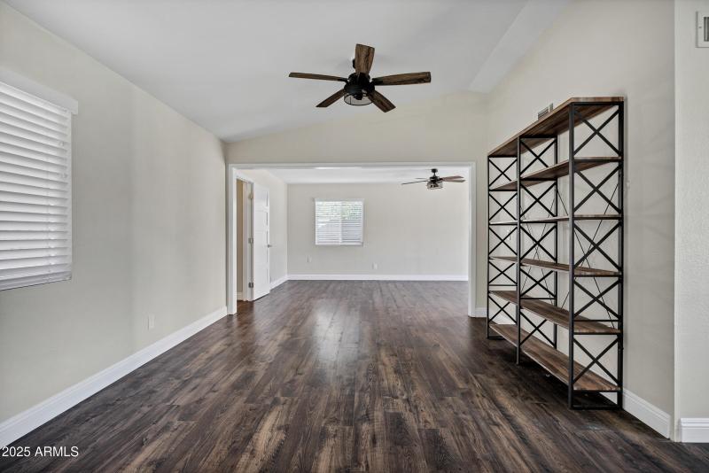 4707 W Annette Cir-8