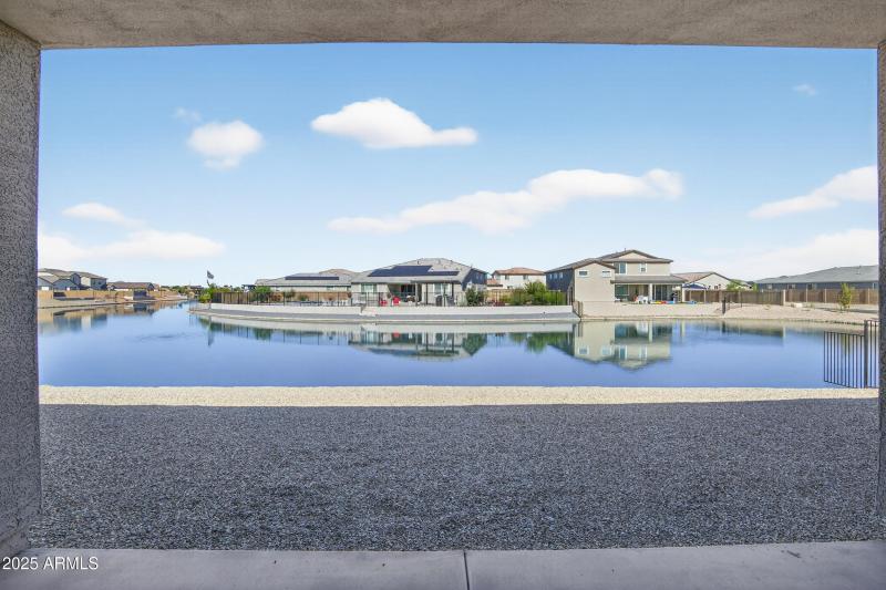 33_033_098_agent_mclake