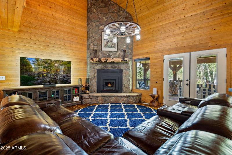 63CountyRd1121-CabinMAIN-Greer-AZ-8