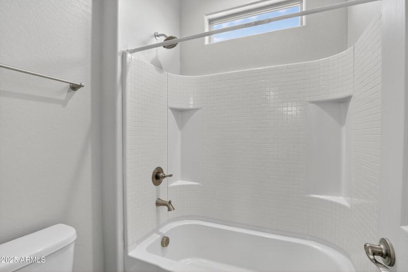 62_062_188_agent_mclake