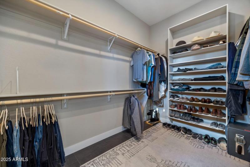 Walk in Closet