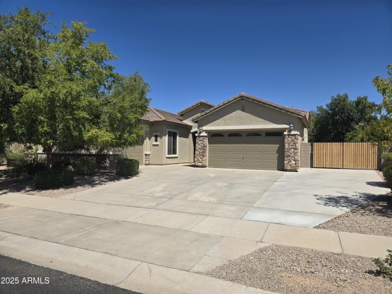 HUGE RV Parking Area