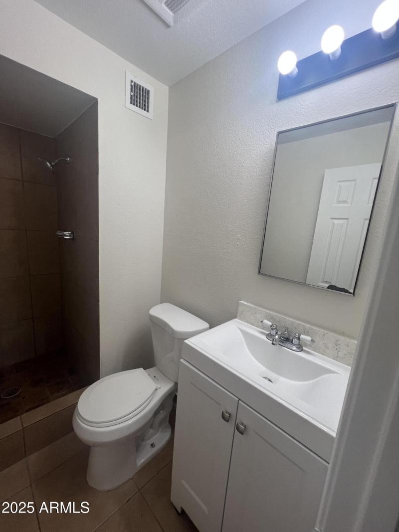 2nd Bathroom