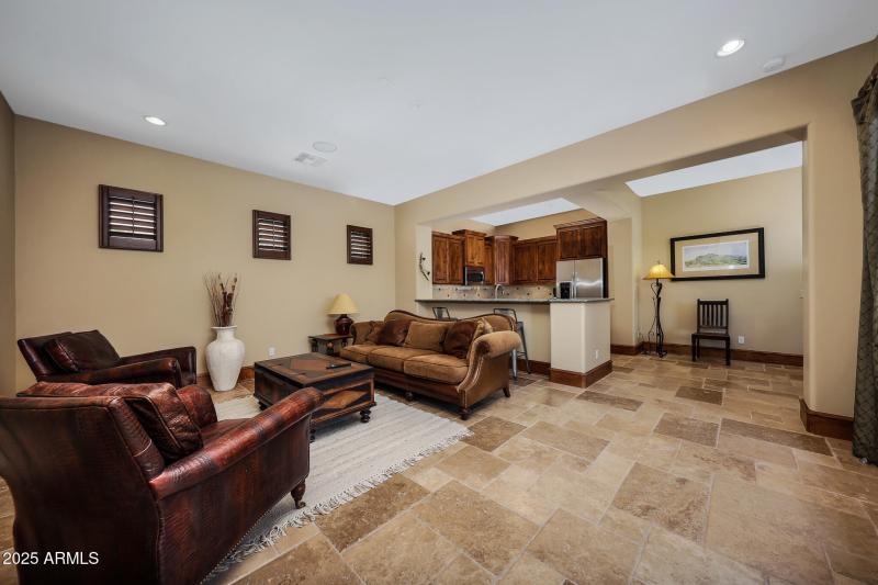 Guest Casita - Full Kitchen & Living