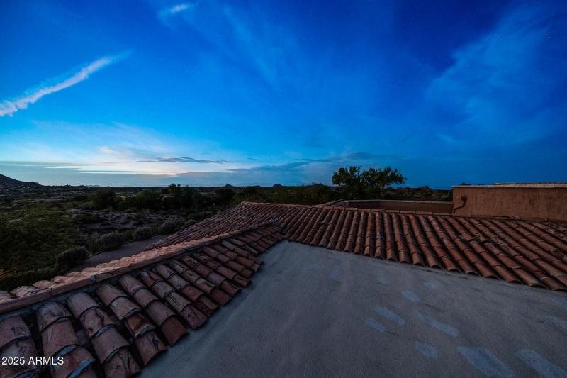 Rooftop Deck - Stunning 360 Views
