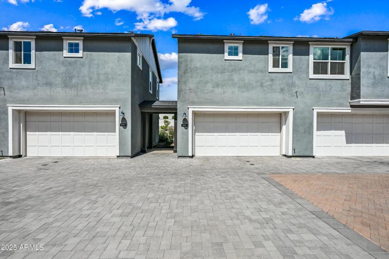 28-11300NCDD1061-ocupix