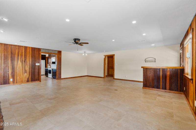 10-Living Room & Dining Area