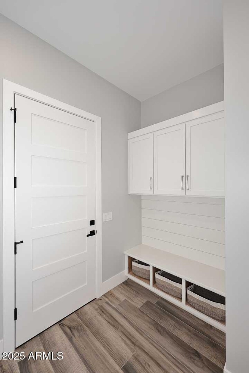 Drop Zone-Laundry Room