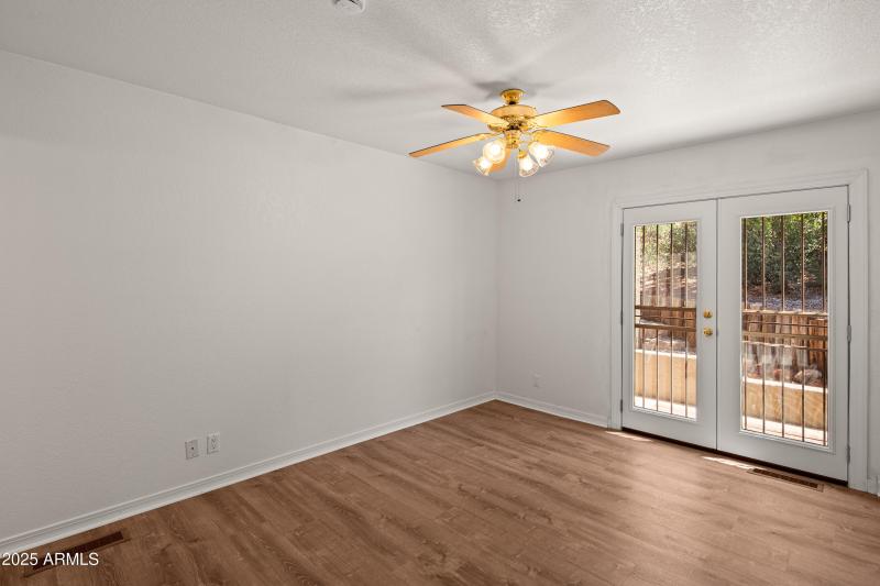 Primary Bedroom En Suite - View 2