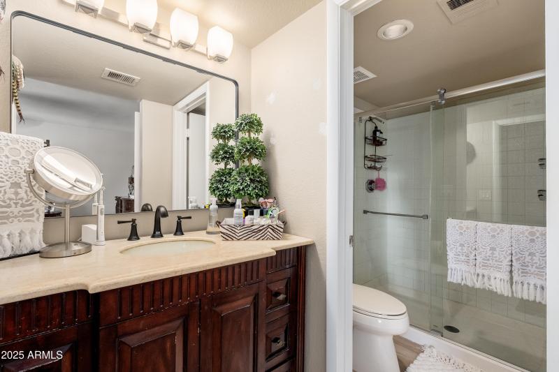 815 E Grovers Ave UNIT 55 - 19