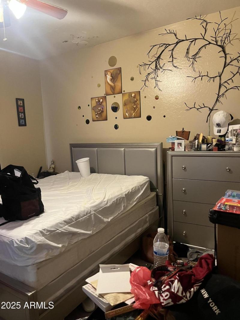Magma Master bed