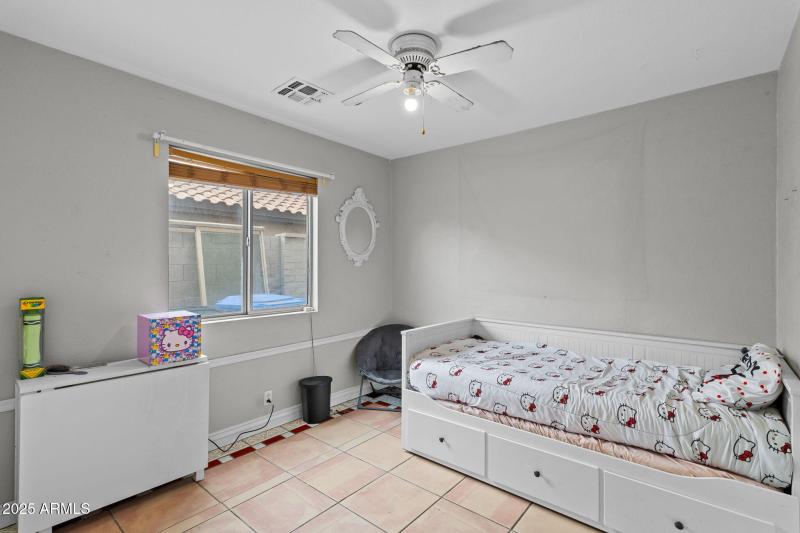 32-web-or-mls-_Z2A0744