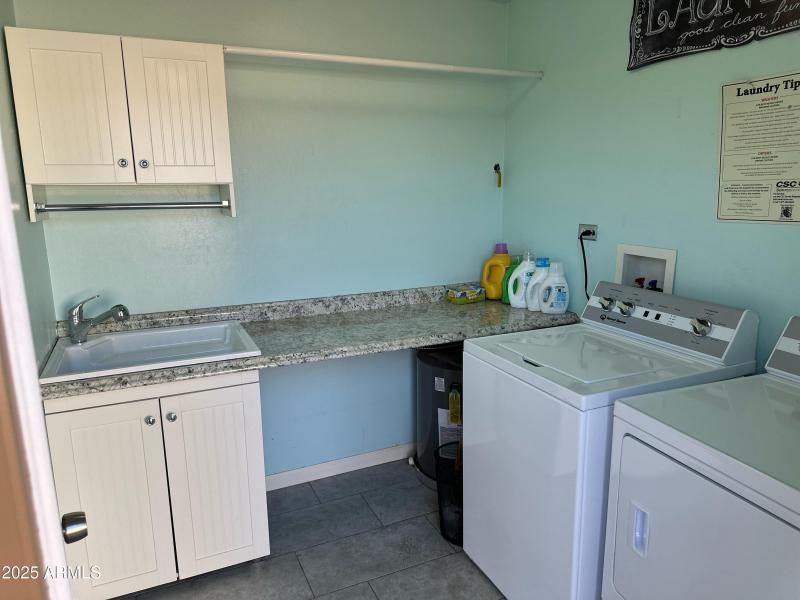 Community Laundry - Free