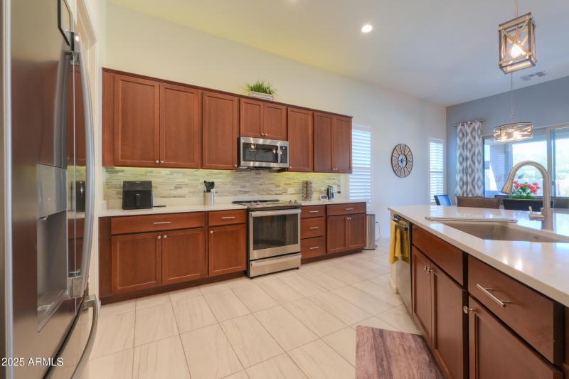 41" cabinets w/pulls