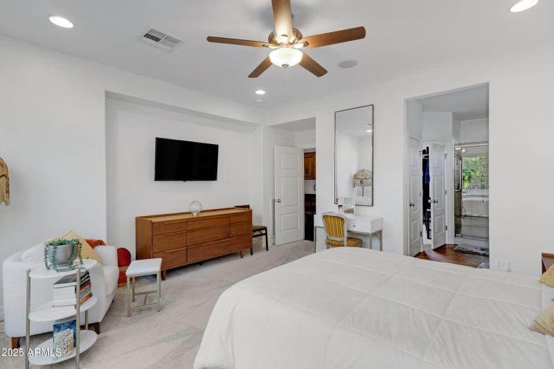 1761 E Harmony Wy-25