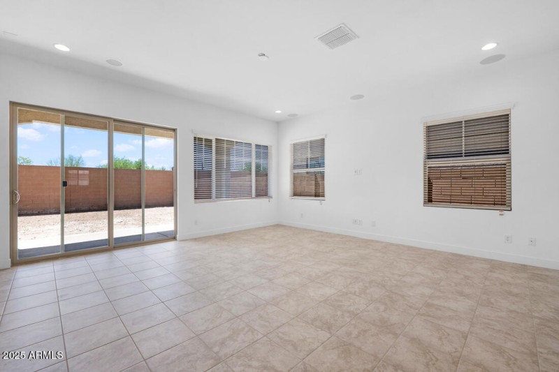 7645 W Crabapple Drive ~ Ready Now