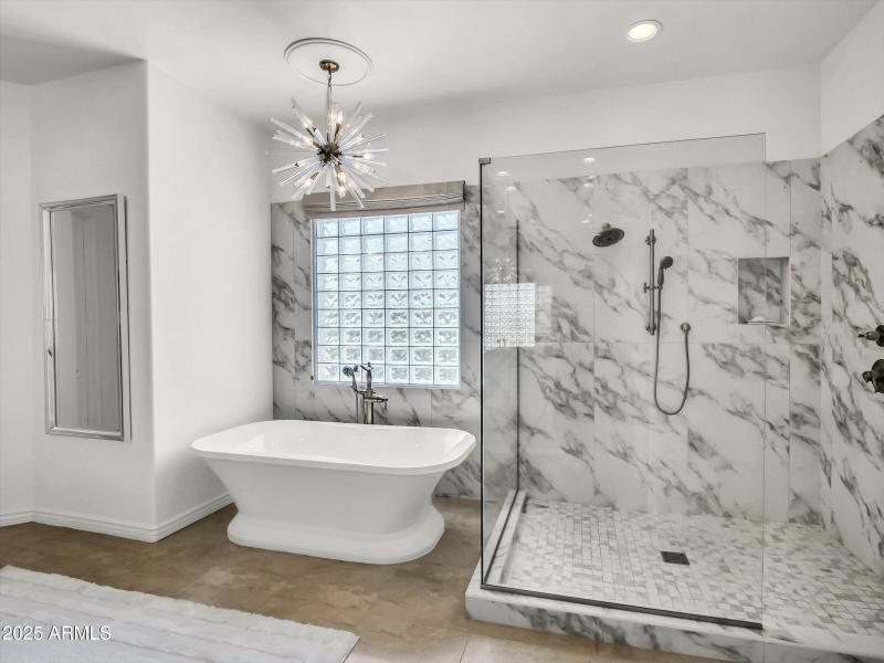 096-5016 E Lucia Drive-96