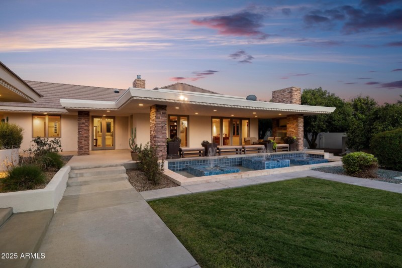 Backyard & Guest Home Patio