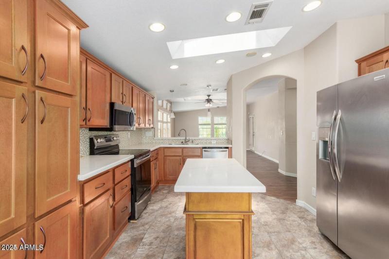 3301 S Goldfield Rd 4027