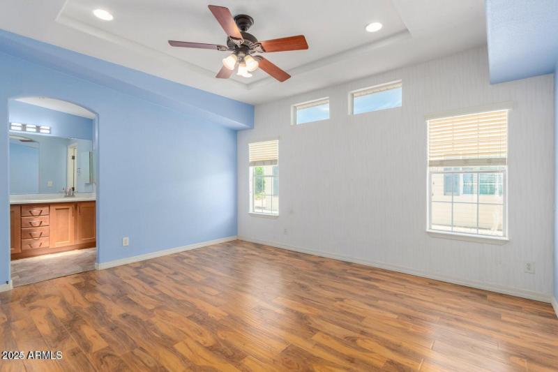 3301 S Goldfield Rd 4027