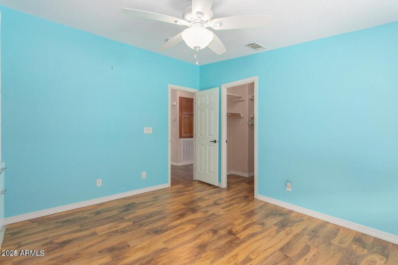 3301 S Goldfield Rd 4027