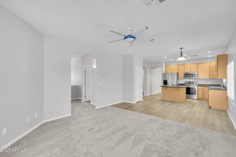 10-web-or-mls-21752 E Domingo Rd-15