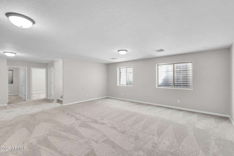 21-web-or-mls-21752 E Domingo Rd-21