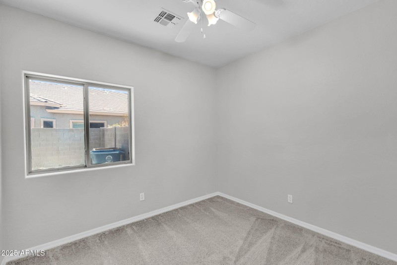 30-web-or-mls-21752 E Domingo Rd-22