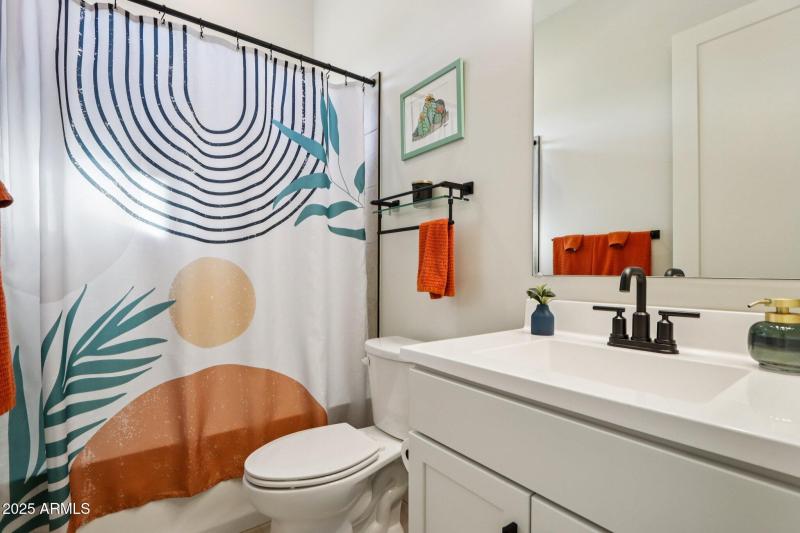 32-web-or-mls-W Marshall Ave-S1009-032