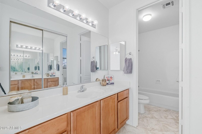 Casita bathroom