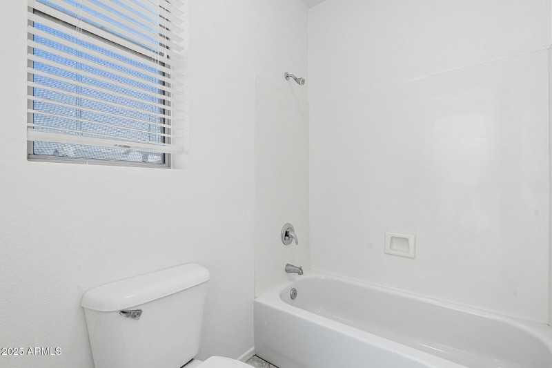 Casita bathroom